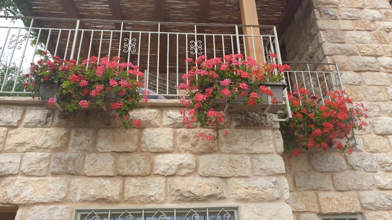 הבית של סתיו Rosh Pinna Exterior foto